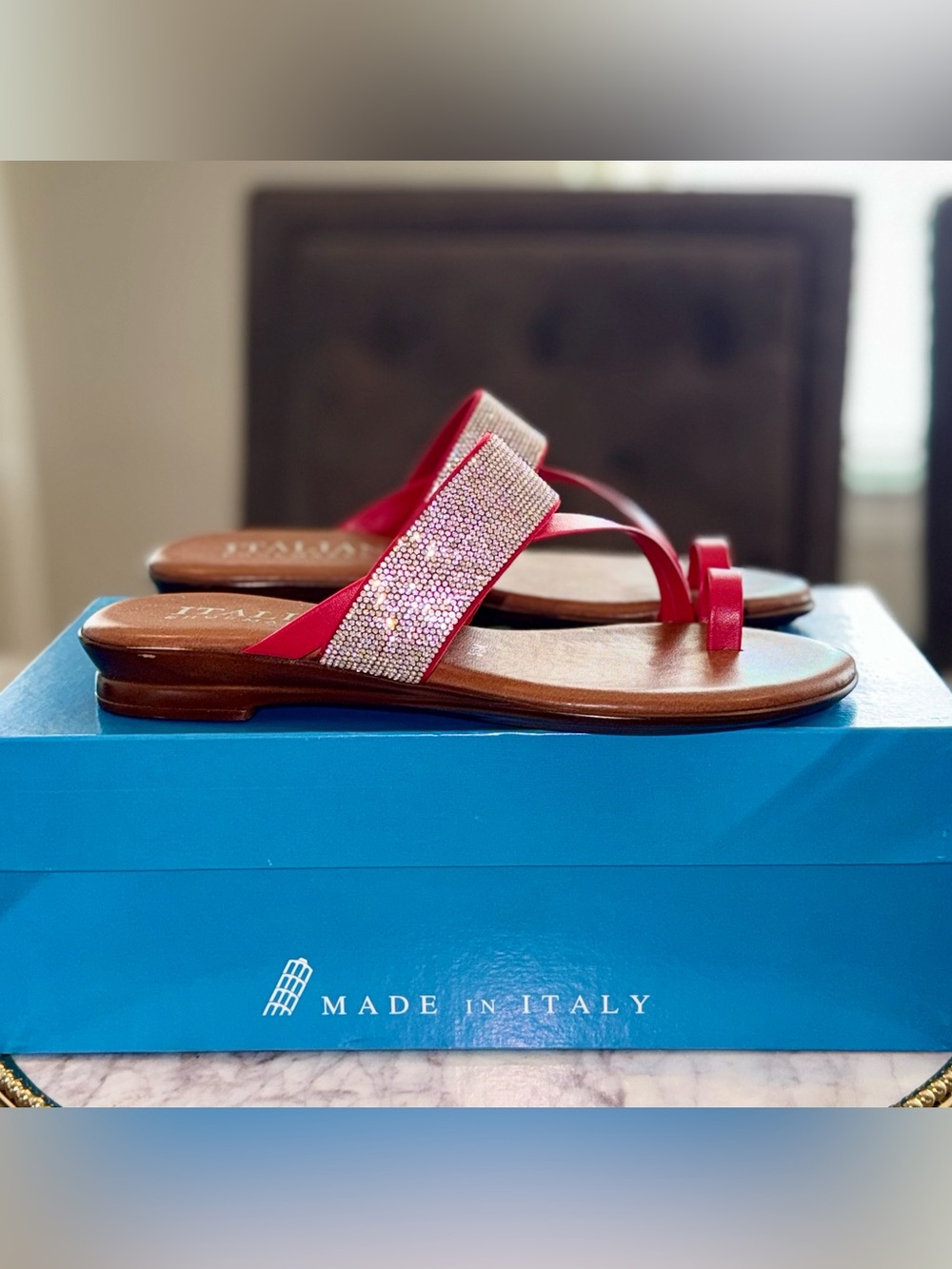 🚨⬇️💲Italian Shoemakers Ryann Red Rhinestones Slide Sandals | Sz: 5.5   (NWB)